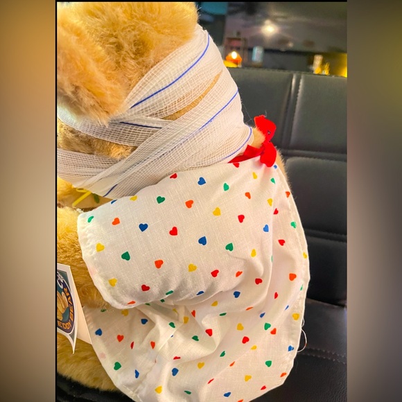 1992 Vermont Teddy Bear Get Well Soon Hospital Gown Tags Camel Brown
Jointed - Picture 4 of 9